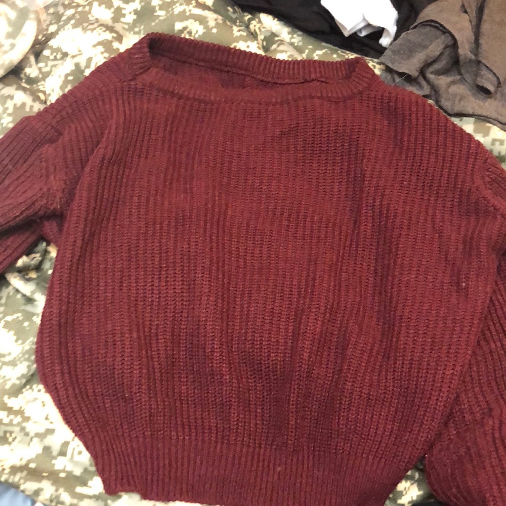 Maroon crop top sweater